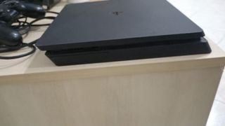 PlayStation 4 1TB Nera