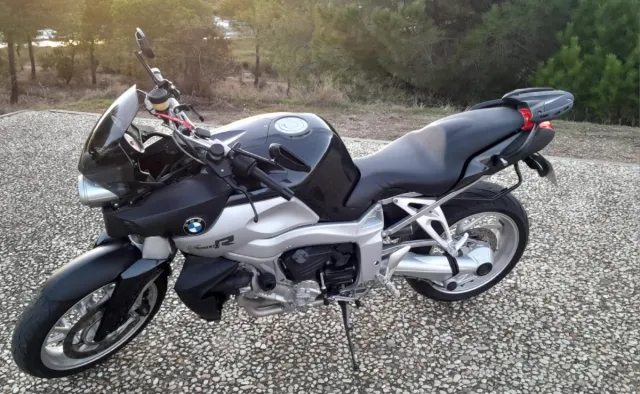 BMW K1200R año 2006 36.000 km!!