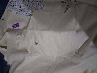 Tovaglia in puro lino ricamata per 6