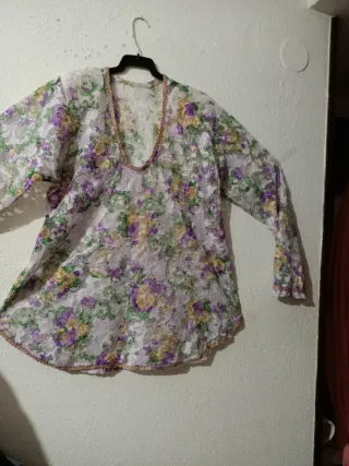 Blusa floral encaje talla única