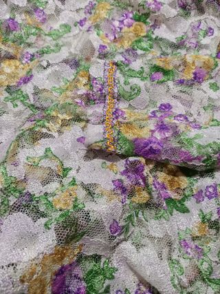 Blusa floral encaje talla única