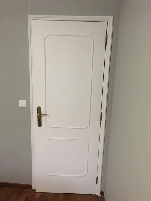 LACADO PUERTAS  MUEBLES