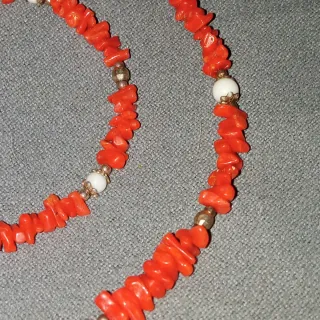 Collana vintage corallo e perline