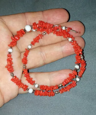 Collana vintage corallo e perline
