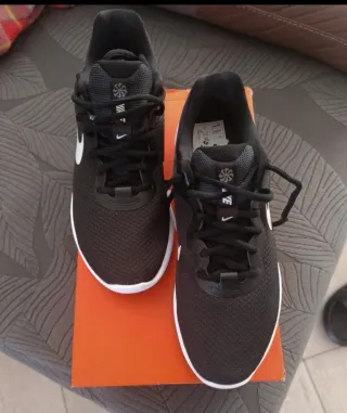 Nike Revolution Zapatillas Deportivas Negras