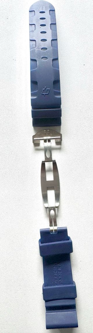 Cinturino e chiusura Panerai blu e argento