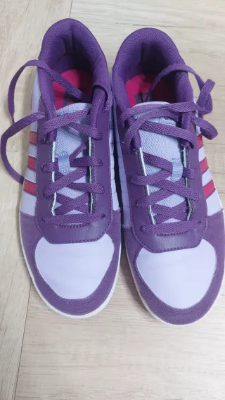 Adidas Neo Talla 40 Morado y Rosa