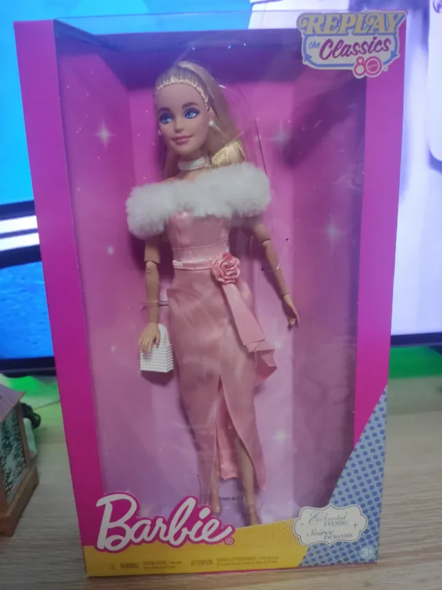 Muñeca Barbie Replay the Classics