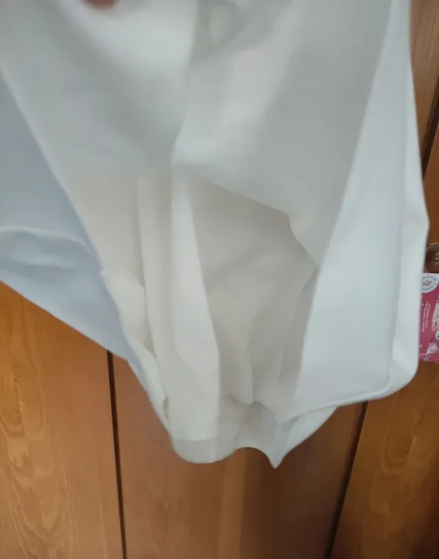 Vestido blanco corto manga abullonada