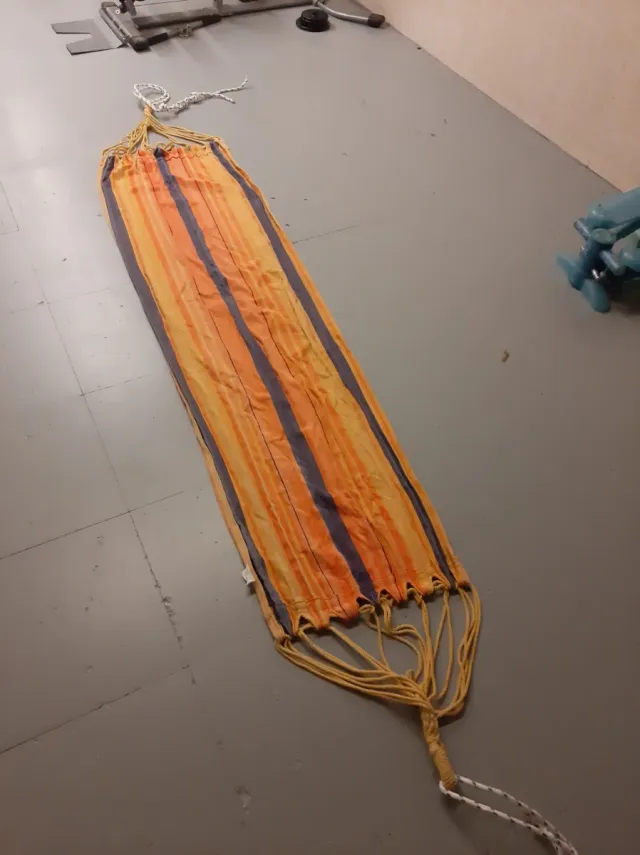 Hamaca de tela multicolor