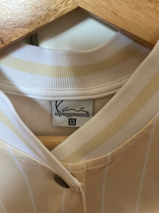 Camiseta Kani rayas beige y blanca