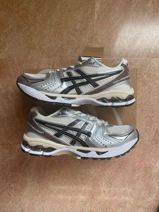 Asics Gel Kayano 14 Plata/Negro