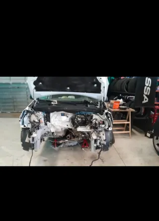 Mecánico con más de 20 años de experiencia