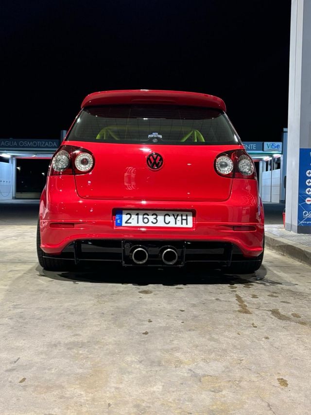 Volkswagen Golf 2004