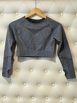 Conjunto deportivo gris manga larga