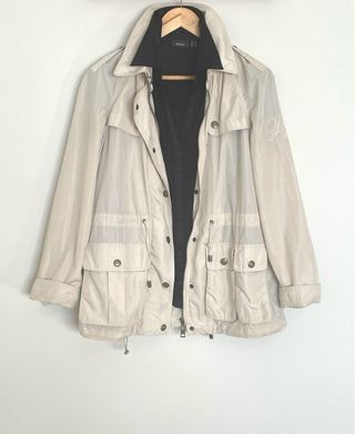 CHAQUETA GABARDINA PEDRO DEL HIERRO