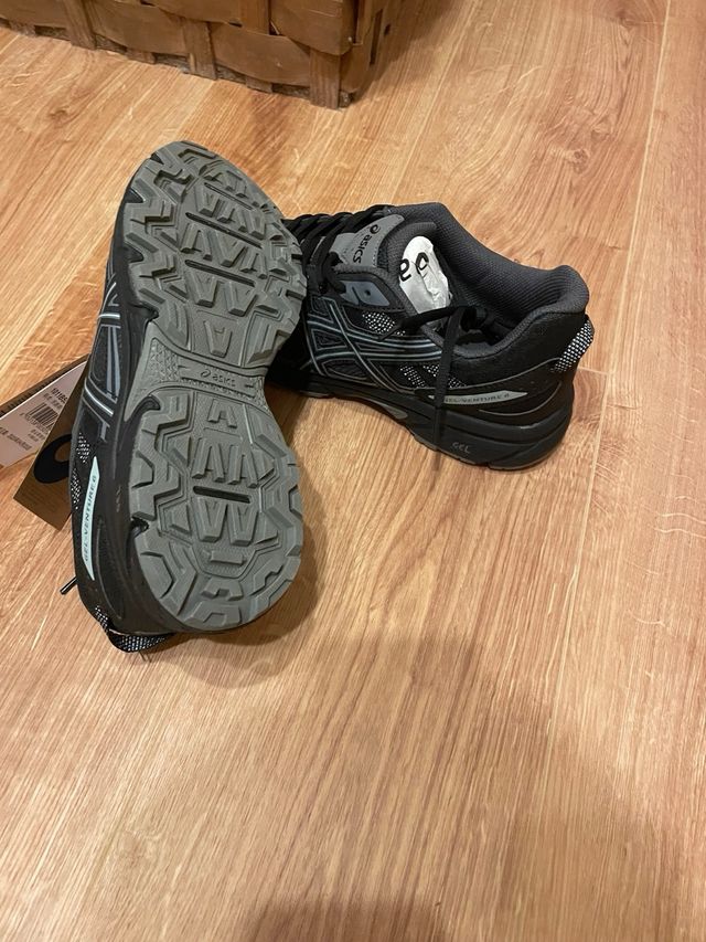 Zapatillas Asics Gel-Venture 8 Negro/Gris