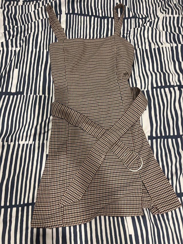 Vestido cuadros Bershka