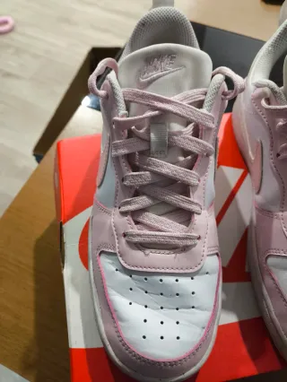 Zapatillas Nike Rosa y Blanco Talla 37