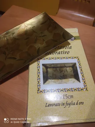 Centrotavola decorativo limoni oro