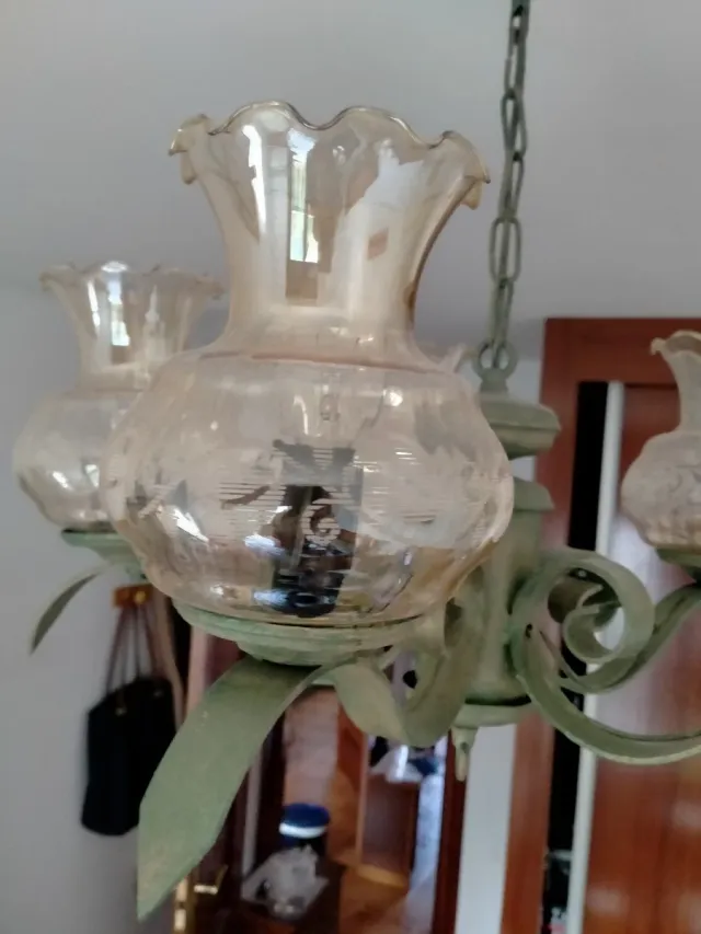 Lámpara colgante verde y transparente