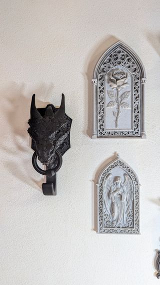 Placa de Parede Anjo Gótico em Mármore