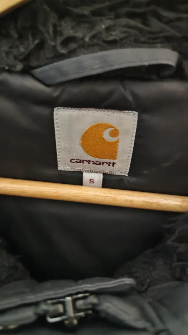 Abrigo Carhartt Negro