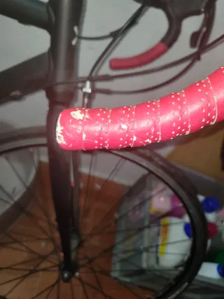 Bicicleta carretera BTWIN sin uso