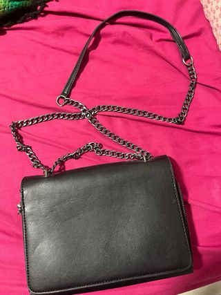 Bolso Negro Cadena