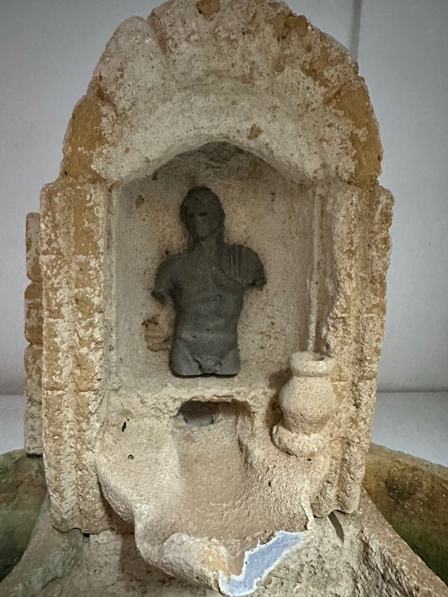 Fuente de piedra decorativa