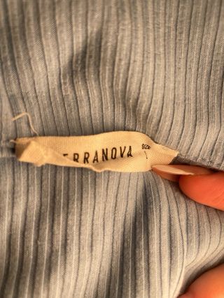 Camiseta azul manga corta cuello polo