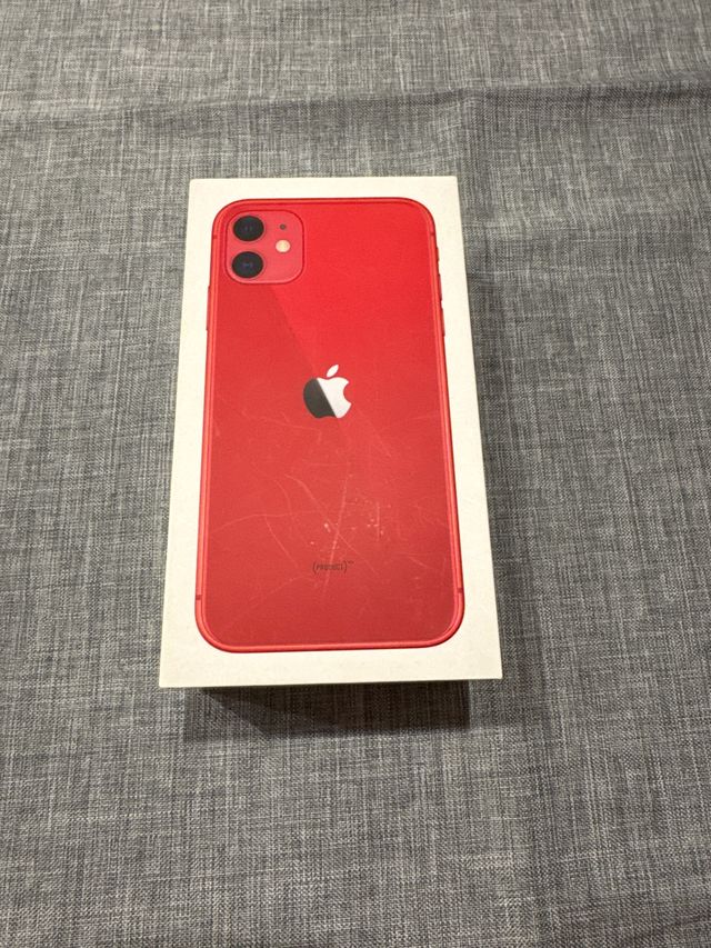 iPhone 11 128GB Rojo de fábrica- Caja y accesorios