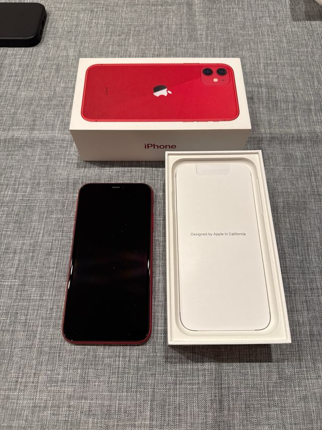 iPhone 11 128GB Rojo de fábrica- Caja y accesorios