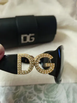 Occhiali da sole Dolce & Gabbana neri e oro