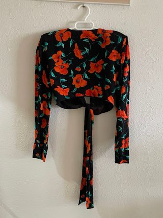Top Zara floral manga larga