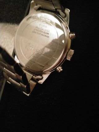 Reloj Guess Caballero Negro y Plateado