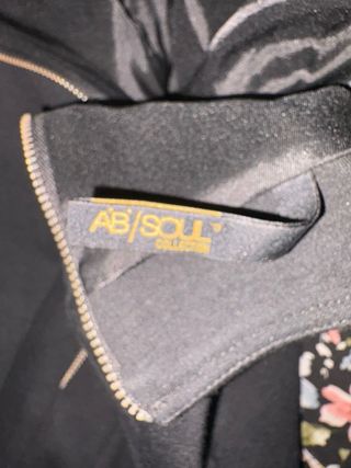 Vestido AB SOUL negro midi cuello cuadrado