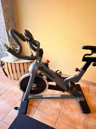 Bicicleta Estática NordicTrack GK 3.9