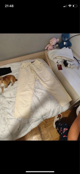 Vaqueros Levi's 901 Beige