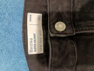 Pantalón negro Bershka