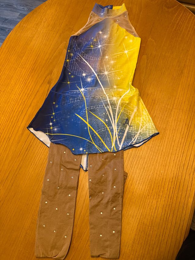 Mallot patinaje artístico con medias