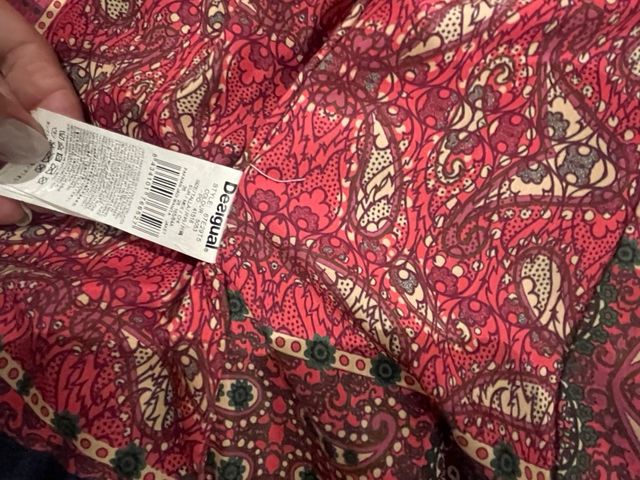 Chaqueta tejana patchwork. Desigual