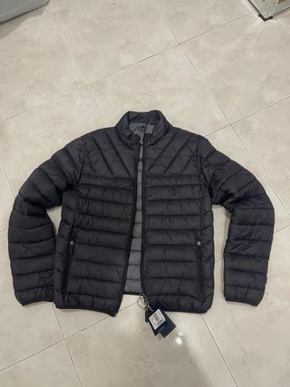 Piumino Ascot Sport nero con cartellino