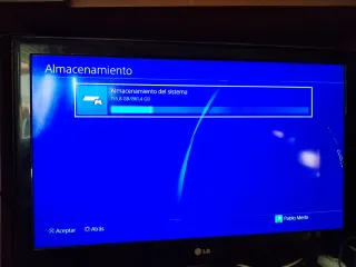 PS4 (PlayStation 4) Negra + Accesorios