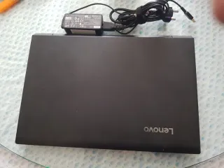 Portátil Lenovo Negro