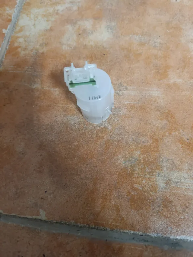 Microinterruptor flotador secadora AEG