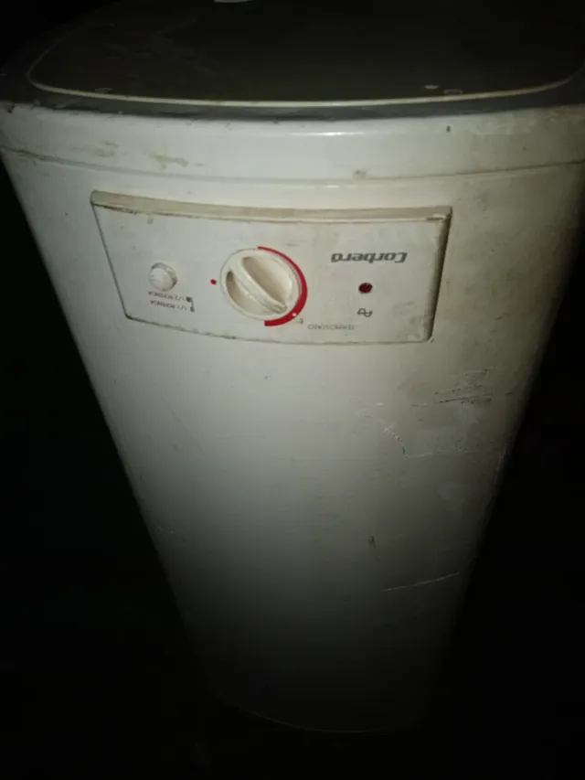 Calentador de agua eléctrico Corbero