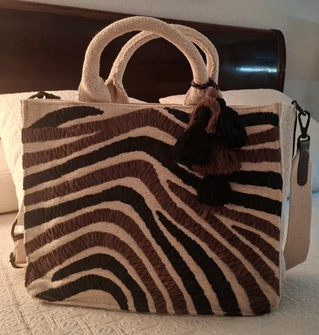 Bolso Parfois cebra beige, marrón y negro