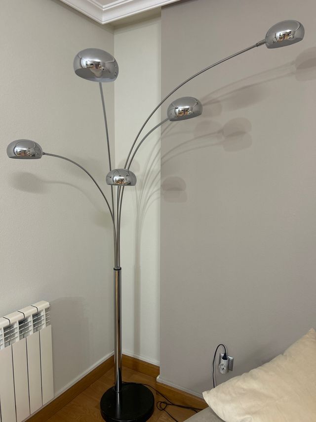 Lámpara de pie salón moderna