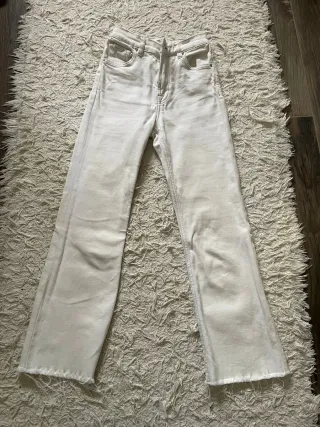 Vaqueros blancos flare Sienna